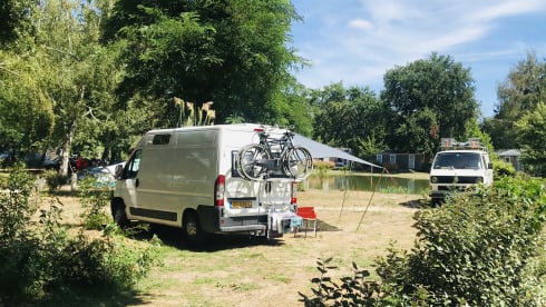 Flarrie! – Op avontuur met onze zelfbouw Jumper!