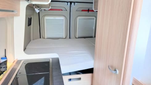 Gilbert – Furgone allestito da 5,99 m dotato di cambio automatico