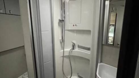 Nieuwe hymer exsis-I 580! 