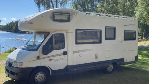 CAMPER FOR FAMILIES MAX 4 PEOPLE