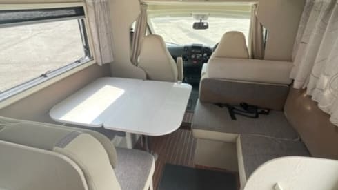 SEAL 50 FAMILY SPECIAL – 6 berth Rimor alcove from 2021