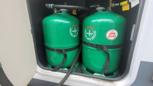 5 berth Niesmann + Bischoff integrated from 2002