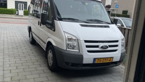 Ford Nugget Westfalia with pop-up roof