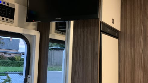 Benimar Cocoon 463 AUTOMATIC 4P - 2022 - WIFI - incl. equipment!