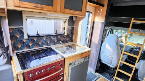 Hercules – 4 berth Peugeot Boxer - newly refurbished 
