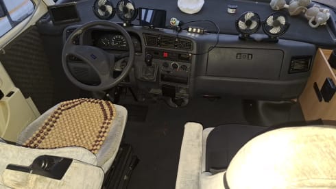 5p Hymer integrated uit 2002