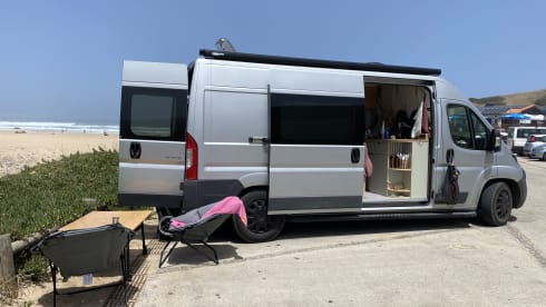 Dikke bus (BABYPROOF) – Custom Made Campervan from 2022