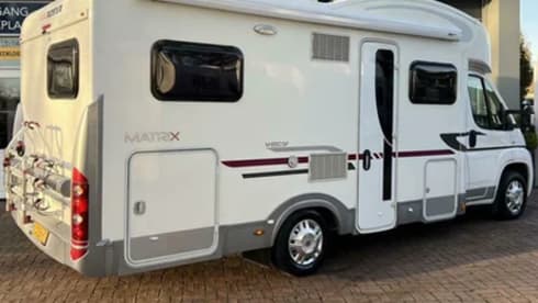 6p Adria Mobil semi-integrated from 2012