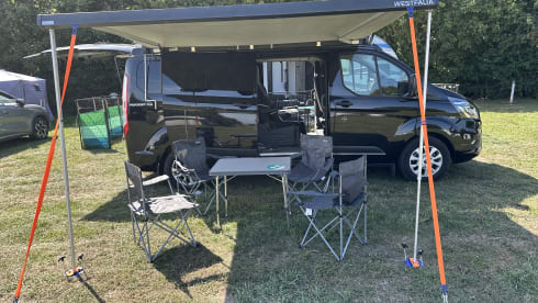 Daffy – 4 berth Ford Nugget Plus campervan from 2022