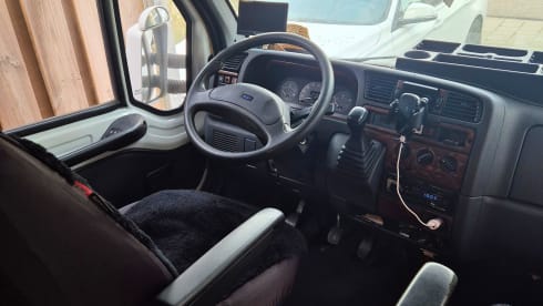 🚐 Fiat 230 Alkoof Camper – Ruimte, Vrijheid & Gezellig Reizen