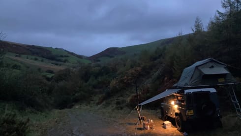 2p Land Rover rooftop from 2013