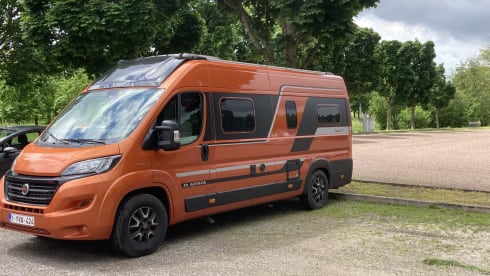 2020 Adria Twin 640SLB bus