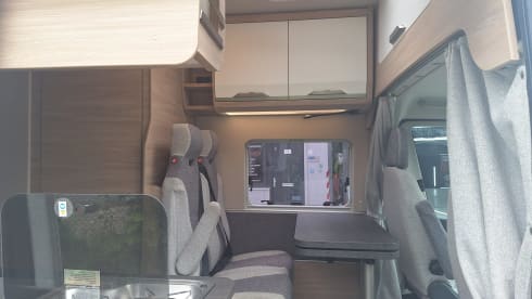 The Adventure Van  – Off-grid 3-persoons Citroën campervan (2016) – compact & compleet