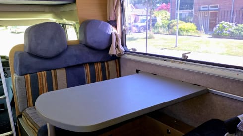 De familiecamper – 7p Ford alcove uit 2009