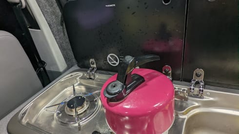 Rosie – VW T5 Extra-long - Free wine, milk & bread.