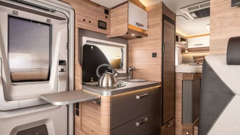 1 year old Weinsberg Pepper Suite MB 4 persons