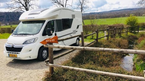 “ Dushi “ – Adria Matrix Axess 590ST compact, semi-integral from 2020