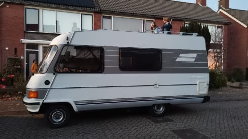 4p Hymer integrated from 1990
