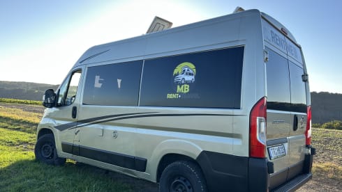 FOUR PEOPLE – Camper with two sleeping cabins for four people. 25% discount available.