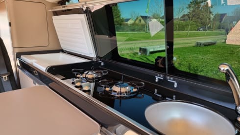Marco polo – 4p Mercedes-Benz campervan uit 2025