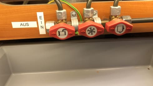 4p Hobby semi-integrated from 2008