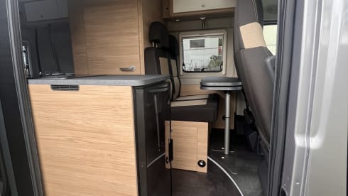 KAMS349 – Roadcar R540