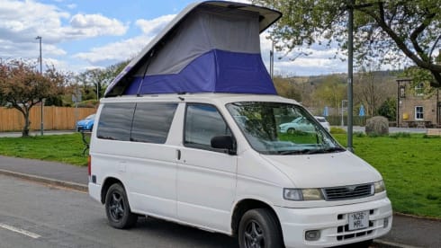 Campervan Mazda a 4 posti letto del 1996