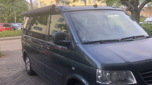 California  – 4p Volkswagen Bus camper, our dream camper