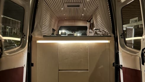 Volkswagen gezinscamper (volledig uitgerust) – 4-seater Volkswagen bus from 2016