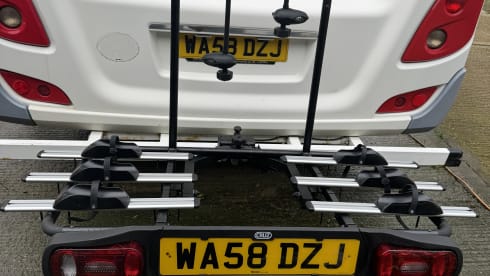 5 berth Ace Adventurer 635EK