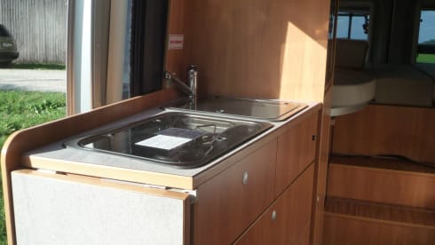 RC – Pössl Roadcriser Solar - AHK-Awning-NAVI-R`camera