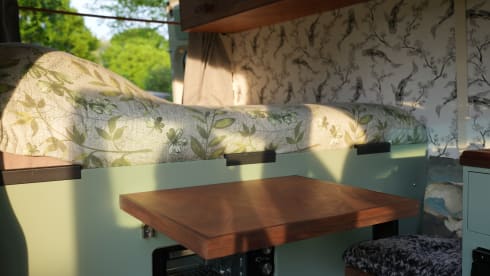 Horizon – Adventurous off-grid bus camper, fully equipped (length bed)