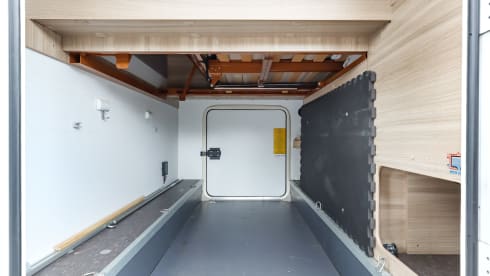 Luxe ruime Adria camper  – Luxurious Spacious Adria camper 