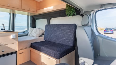 Nice compact camper van from 2010