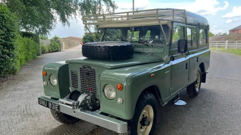 The Northumbrian Rover – 4 berth Land Rover rooftop from 1967
