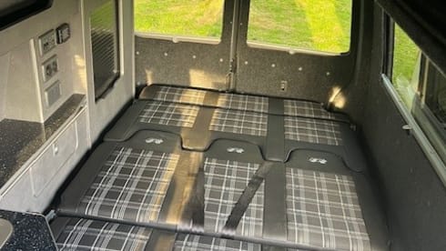 The RAMBLER – 4 berth Volkswagen campervan from 2020