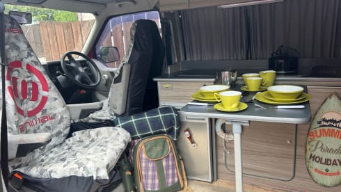 Tallulah  – 4 berth Volkswagen campervan from 2001
