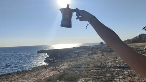 Vulamdander Family Van – Adria 3-Wege-Mietwagen in Apulien