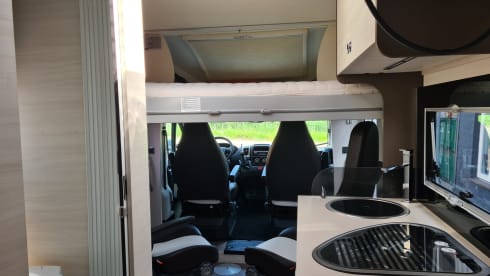 Holiday Hopper – 4p Challenger integrated uit 2018