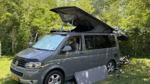 Off-grid – Camper Volkswagen per 4 persone del 2013