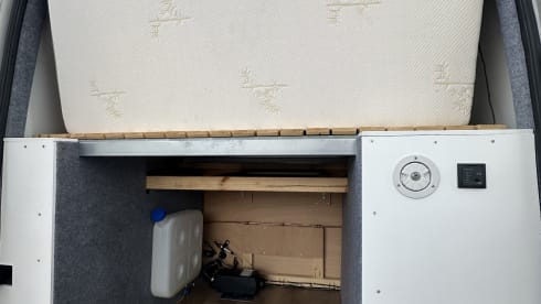 Lil Jem – *OFF GRID* Tiny Home -2 berth Mercedes Sprinter