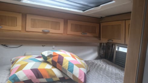 Hymerakos – Gezellige 4-persoons Hymer camper voor mooie roadtrips