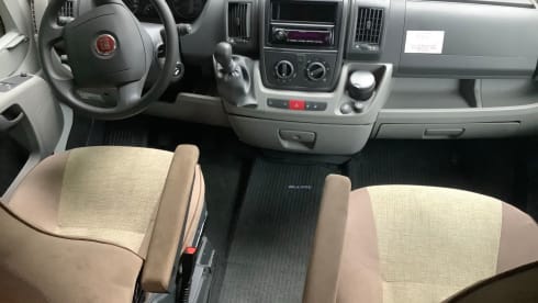 6p Adria Mobil Semi-Integral from 2010