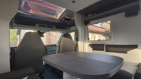 5p Challenger semi-integrated from 2022