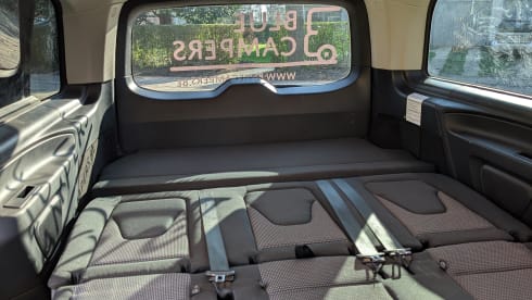 Crosscamp op Mercedes Vito - Avontuur voor 4 (5) pers.