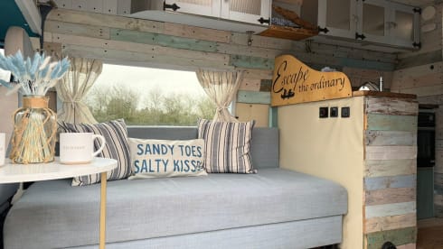 Minty  – Autobus Ford 2 couchettes de 2012