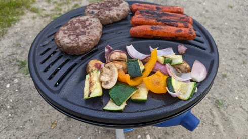 Harry – 5P Camper (Airfryer, Dolce Gusto, TV, Cool box, JBL box, bicycle carrier)