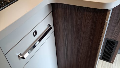 4p Benimar semi-integrated from 2018