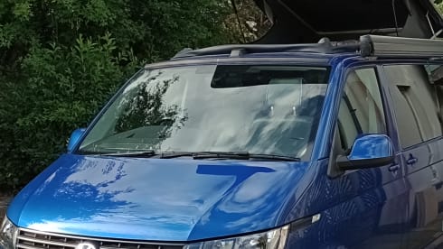 Oceana – 4 berth Volkswagen campervan 