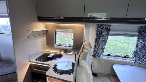 4 berth Luxury RV Motorhome